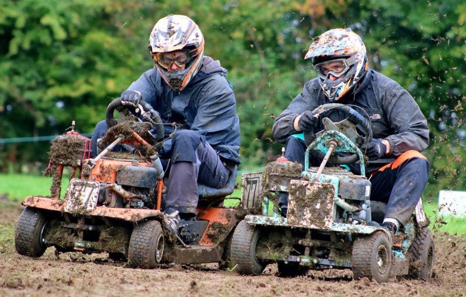 r and m racing in the mud
